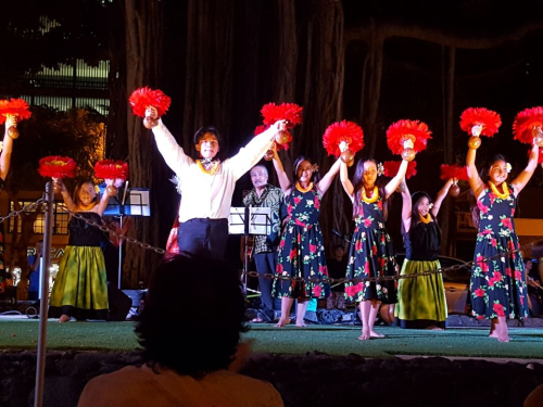 Hula Show - Kūhiō Beach