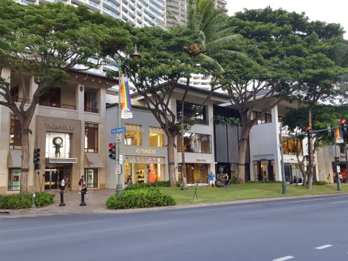 Kalākaua Avenue - Waikīkī